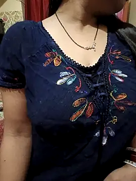 Soniya 444 online show from April 13, 2026, 12:53 pm