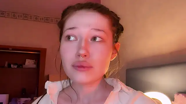 eva varnerr online show from June 3, 2026, 1:28 am