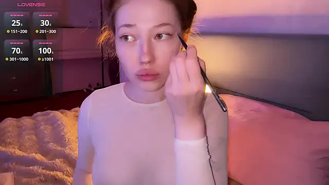 eva varnerr online show from August 3, 2026, 11:31 pm