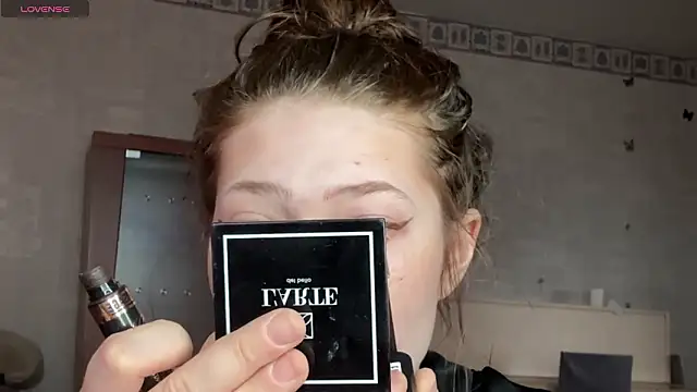 Snapshot of eva_varnerr chatting on March 5, 2026, 2:35 pm eva varnerr online show from March 5, 2026, 2:35 pm