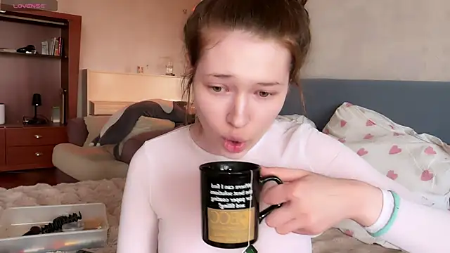 eva varnerr online show from June 15, 2026, 3:44 pm