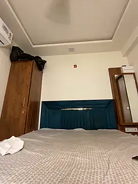 Snapshot of ahista chatting on March 29, 2026, 6:31 pm ahista online show from March 29, 2026, 6:31 pm