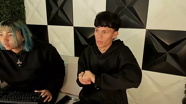 andy dan18 online show from November 16, 2025, 6:34 pm