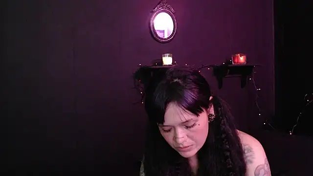 rousstattoo online show from November 11, 2025, 2:17 am