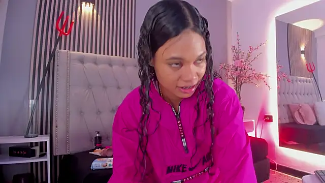 GysellHanson online show from October 18, 2025, 11:45 am