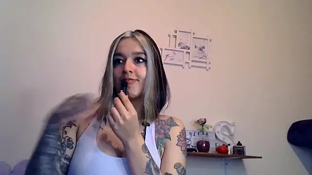 Snapshot of BlueStoneX chatting on February 2, 2026, 7:18 am BlueStoneX online show from February 2, 2026, 7:18 am