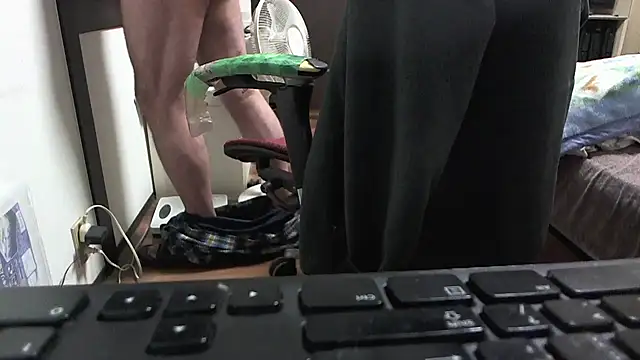 069kinchan online show from December 15, 2025, 1:28 pm