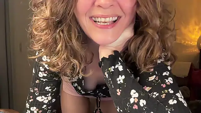 leahsparkles online show from March 18, 2026, 3:31 am