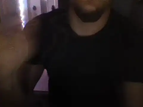 Snapshot of couplehot992 chatting on January 7, 2025, 9:35 pm couplehot992 online show from January 7, 2025, 9:35 pm