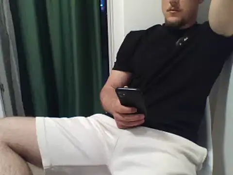 Snapshot of couplehot992 chatting on March 12, 2025, 5:17 pm couplehot992 online show from March 12, 2025, 5:17 pm