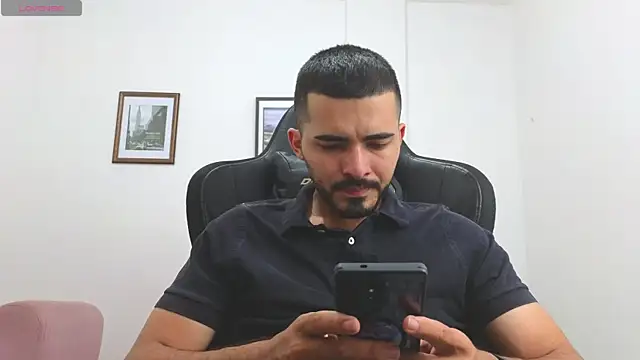 Massimoo 07 online show from November 20, 2025, 7:58 pm