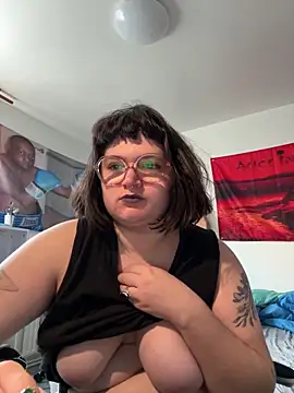 Snapshot of _dwhorekin_ chatting on September 14, 2025, 8:37 am  dwhorekin  online show from September 14, 2025, 8:37 am