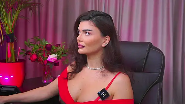 myakalifa online show from September 14, 2025, 9:37 pm