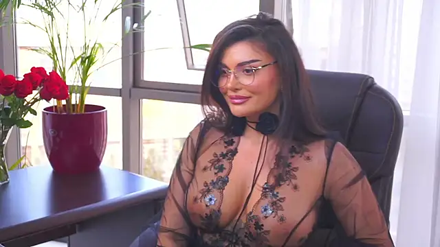 myakalifa online show from February 14, 2025, 2:02 pm