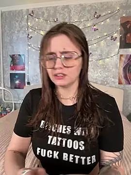 Sabrina shells online show from December 4, 2025, 9:30 am