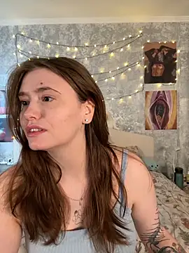 Sabrina shells online show from November 8, 2025, 10:19 am