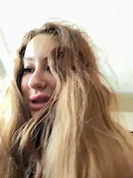 AndreaMood online show from November 14, 2025, 12:14 am