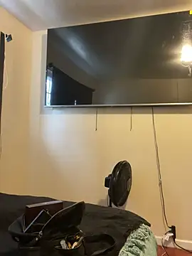 Dnasty1408 online show from December 25, 2024, 9:00 pm