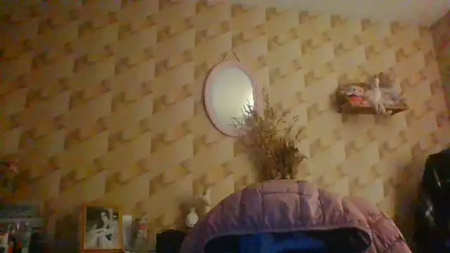 Snapshot of BELLAMORGANE1 chatting on December 24, 2024, 7:00 pm BELLAMORGANE1 online show from December 24, 2024, 7:00 pm