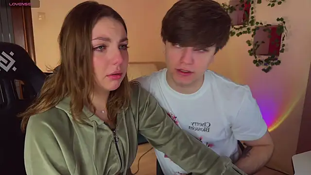 RobertAndLinela online show from February 6, 2026, 9:16 am