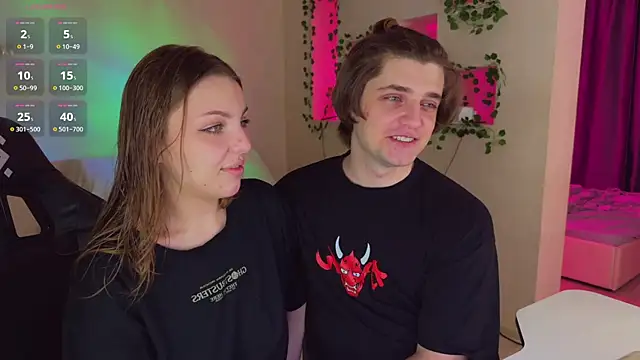 RobertAndLinela online show from July 5, 2026, 2:35 pm