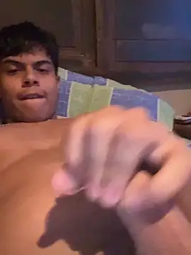 Snapshot of leandrollst_3 chatting on February 26, 2026, 8:31 pm leandrollst 3 online show from February 26, 2026, 8:31 pm