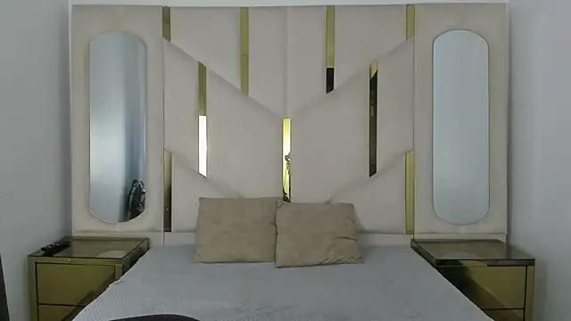 IsabellRodriguez18 online show from September 18, 2025, 2:58 am