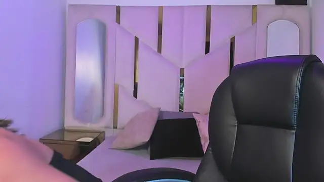 IsabellRodriguez18 online show from March 31, 2026, 3:41 am