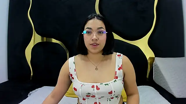 IsabellRodriguez18 online show from November 11, 2025, 3:12 am