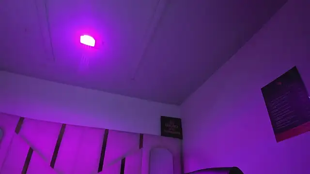 IsabellRodriguez18 online show from March 13, 2026, 3:33 am