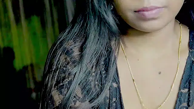 sexyhoney27 online show from April 4, 2026, 9:21 pm