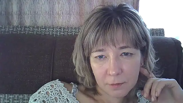 EllaJohnsonX online show from January 18, 2025, 12:36 pm