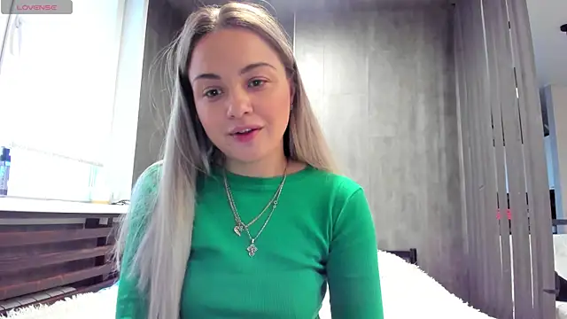 Snapshot of Mia___murrr chatting on December 3, 2025, 3:07 am Mia murrr online show from December 3, 2025, 3:07 am