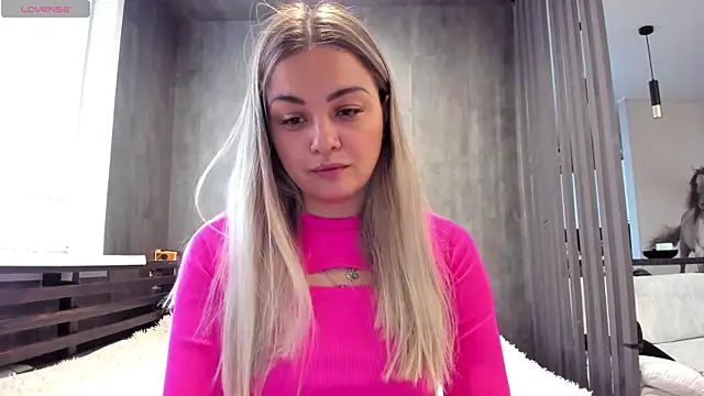 Snapshot of Mia___murrr chatting on November 14, 2025, 3:10 am Mia murrr online show from November 14, 2025, 3:10 am