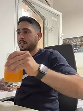 luffykingofpirets online show from February 2, 2025, 7:20 am