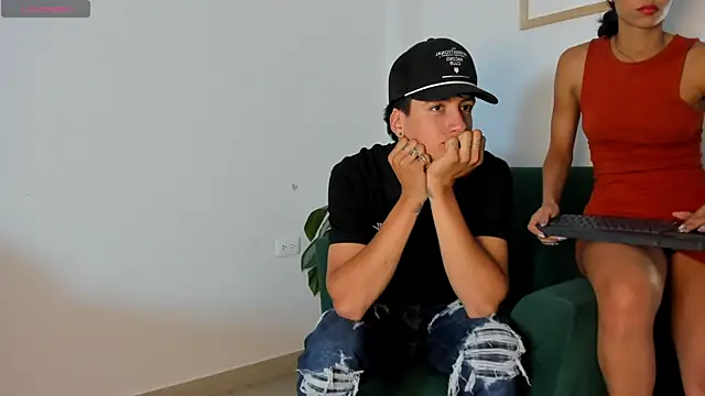 two milkyway online show from November 7, 2025, 12:21 pm