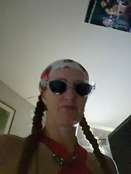 VelvetChocolate7 online show from March 24, 2026, 10:43 pm