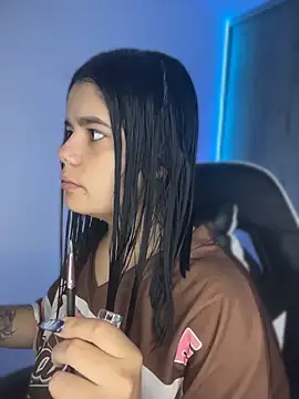 pretty angela1 online show from April 12, 2026, 2:04 am