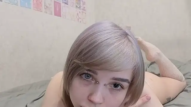 emodreamgirl online show from April 8, 2026, 4:30 pm