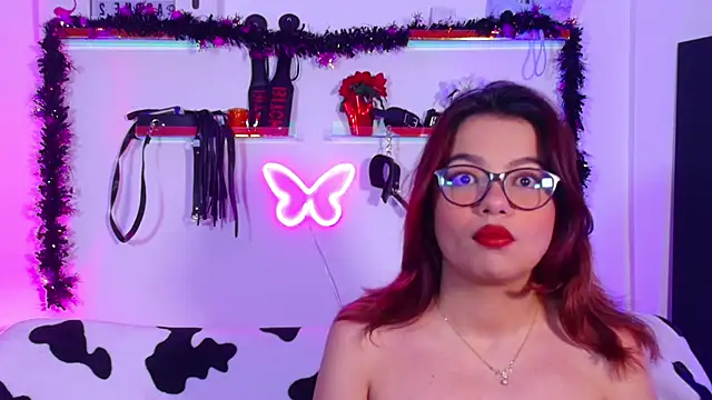 EmiF26 online show from October 28, 2025, 2:12 am