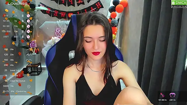 niki cutes online show from November 5, 2025, 1:09 am