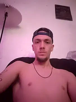 Snapshot of charmingHWC chatting on January 17, 2025, 2:29 am charmingHWC online show from January 17, 2025, 2:29 am