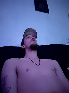 Snapshot of charmingHWC chatting on December 31, 2024, 3:34 am charmingHWC online show from December 31, 2024, 3:34 am