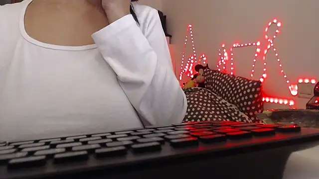 LasolitaAuri online show from October 29, 2025, 7:13 pm