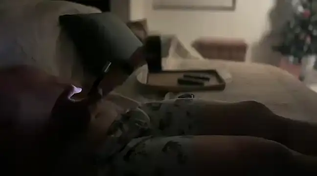 Snapshot of newtradeguru chatting on December 27, 2024, 2:47 am newtradeguru online show from December 27, 2024, 2:47 am