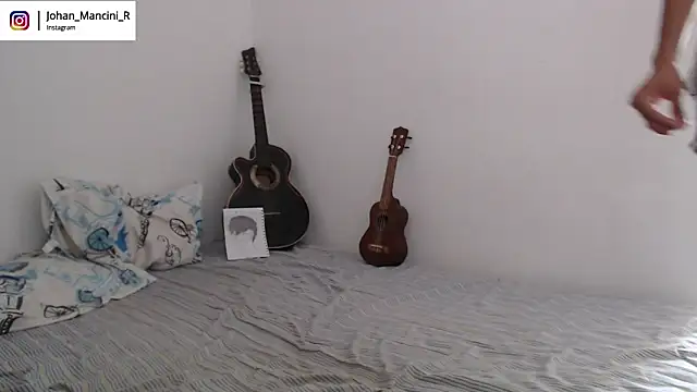 Snapshot of Johan_Mancini_R chatting on January 27, 2025, 7:13 pm Johan Mancini R online show from January 27, 2025, 7:13 pm