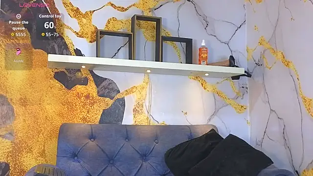 Snapshot of Nijinsky_LatinBoy chatting on January 17, 2026, 11:03 am Nijinsky LatinBoy online show from January 17, 2026, 11:03 am