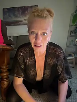Snapshot of AlessasRoom chatting on July 20, 2026, 10:39 am AlessasRoom online show from July 20, 2026, 10:39 am