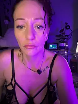 Snapshot of AlessasRoom chatting on March 2, 2026, 7:59 am AlessasRoom online show from March 2, 2026, 7:59 am