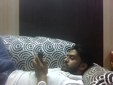 Snapshot of indihotguy chatting on October 6, 2025, 2:29 pm indihotguy online show from October 6, 2025, 2:29 pm